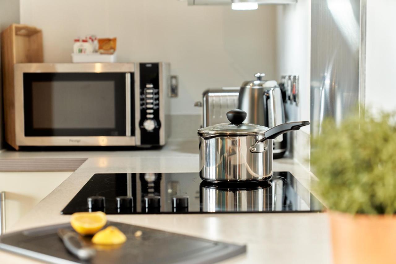 วิชั่น เซอร์วิซ อพาร์ตเมนต์ - ชอร์ตสเตย์ เอ็มเค Apartment มิลตันคีนส์ ภายนอก รูปภาพ