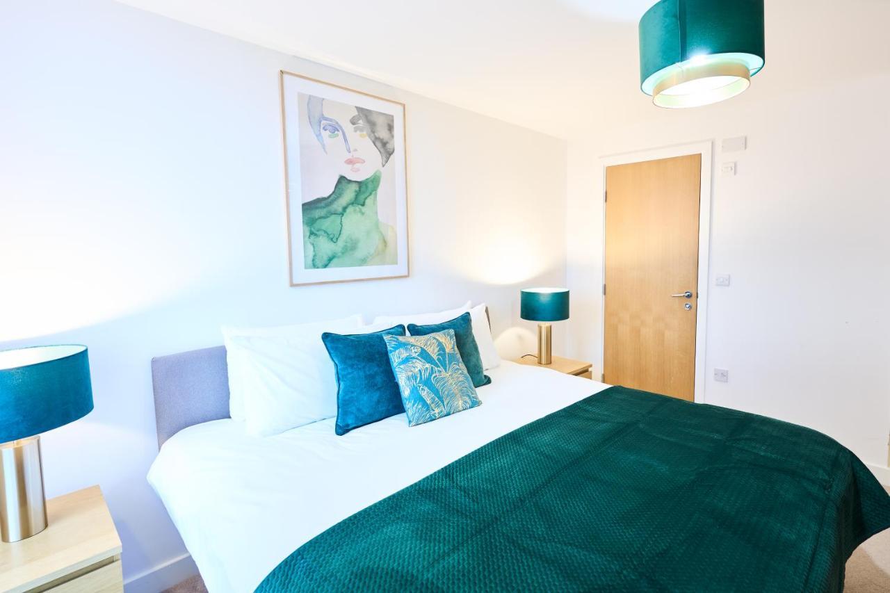 วิชั่น เซอร์วิซ อพาร์ตเมนต์ - ชอร์ตสเตย์ เอ็มเค Apartment มิลตันคีนส์ ภายนอก รูปภาพ