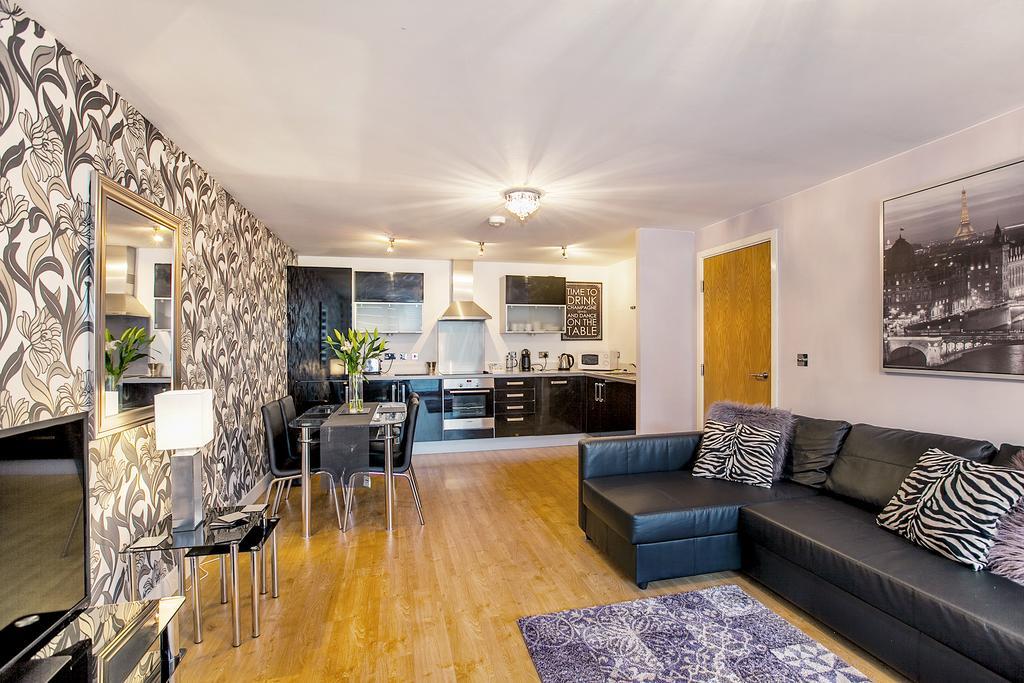 วิชั่น เซอร์วิซ อพาร์ตเมนต์ - ชอร์ตสเตย์ เอ็มเค Apartment มิลตันคีนส์ ห้อง รูปภาพ