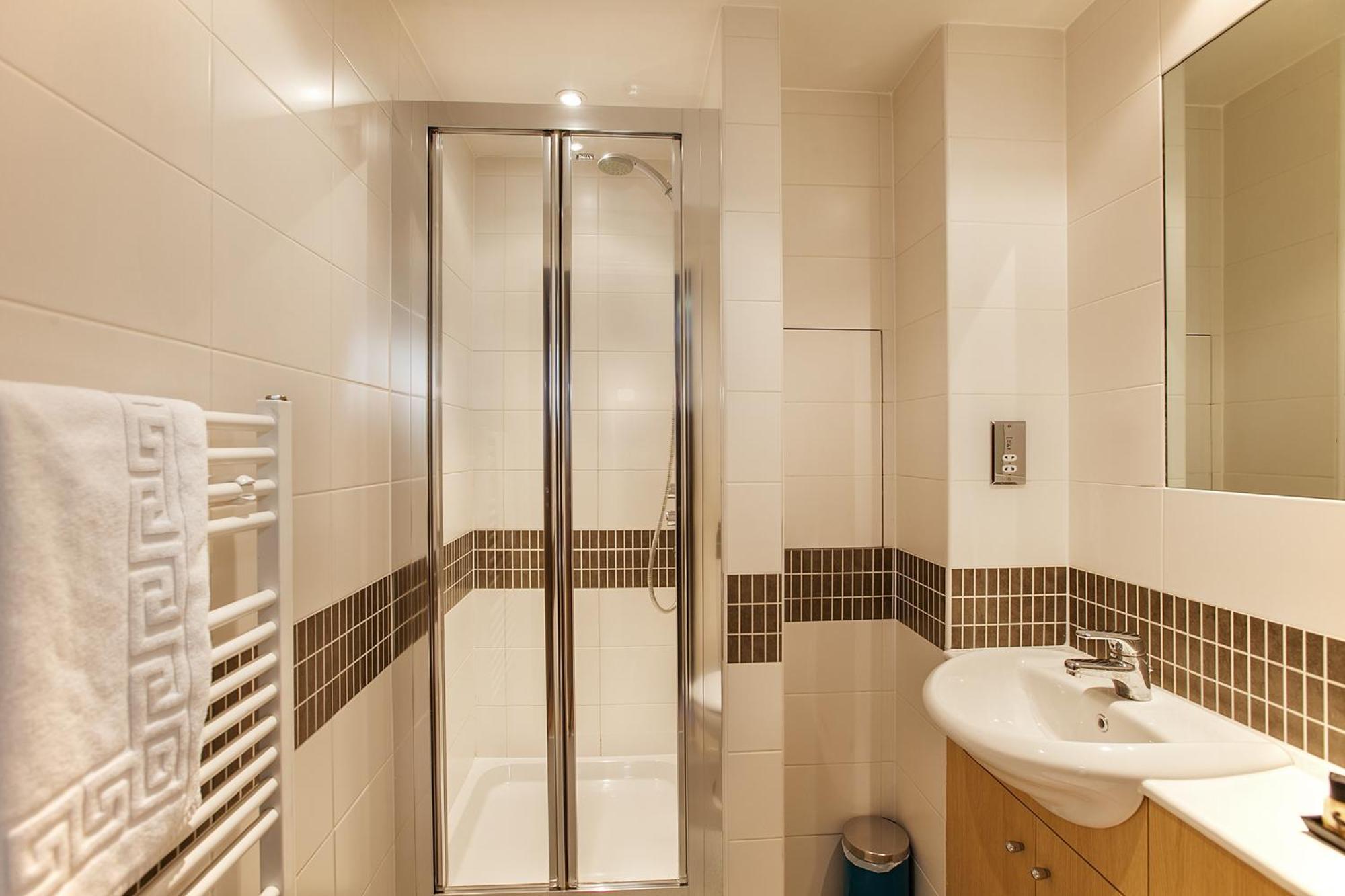 วิชั่น เซอร์วิซ อพาร์ตเมนต์ - ชอร์ตสเตย์ เอ็มเค Apartment มิลตันคีนส์ ห้อง รูปภาพ