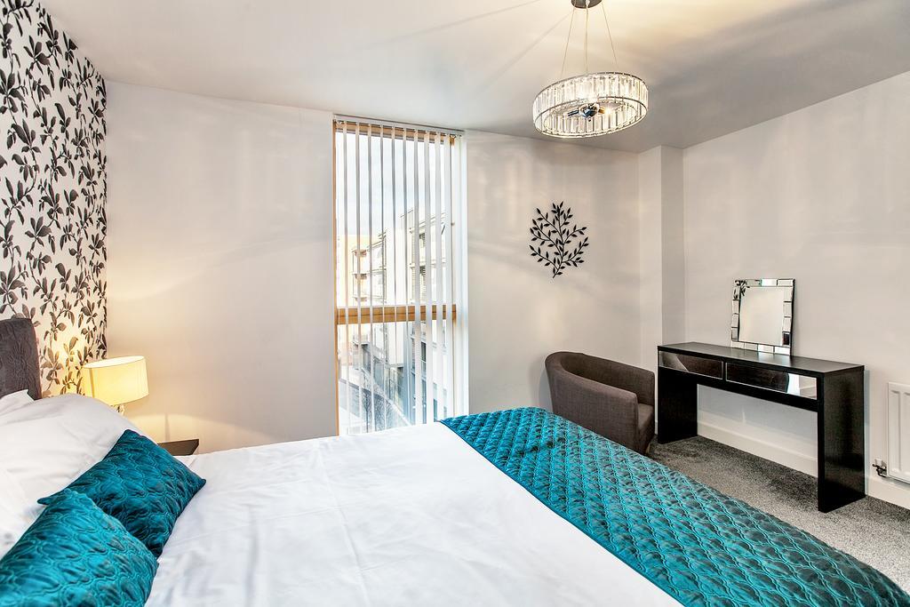 วิชั่น เซอร์วิซ อพาร์ตเมนต์ - ชอร์ตสเตย์ เอ็มเค Apartment มิลตันคีนส์ ภายนอก รูปภาพ