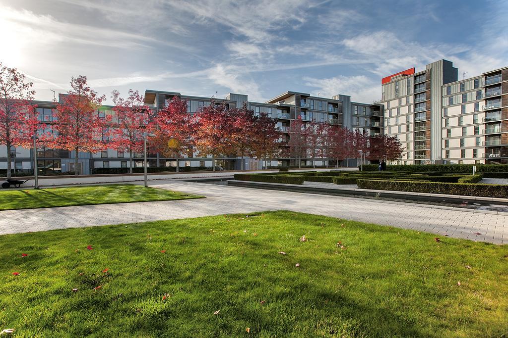 วิชั่น เซอร์วิซ อพาร์ตเมนต์ - ชอร์ตสเตย์ เอ็มเค Apartment มิลตันคีนส์ ภายนอก รูปภาพ